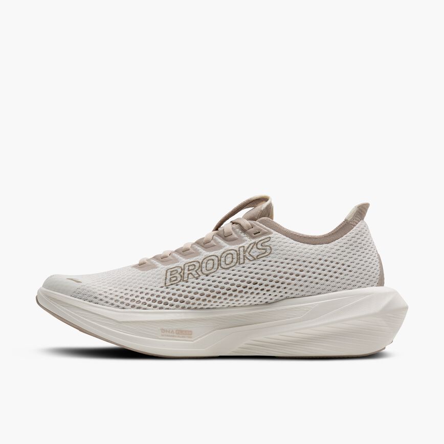 245a5037_120453-150-m-hyperion-3-womens-responsive-cushion-road-running-shoe