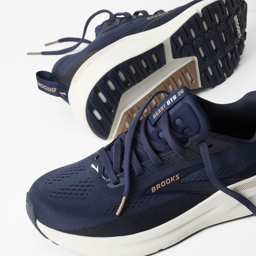 42b05d56_110455-422-y-beast-gts-26-mens-high-support-running-walking-shoe