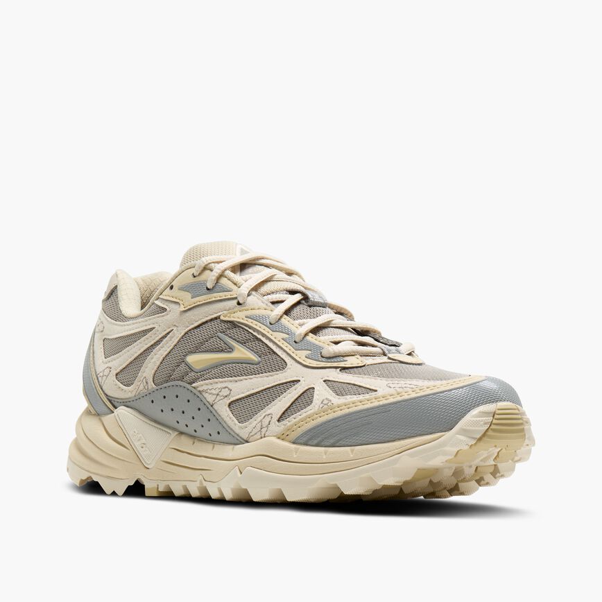 9fa9dab2_110502-042-a-cascadia-1-mens-trail-running-shoe